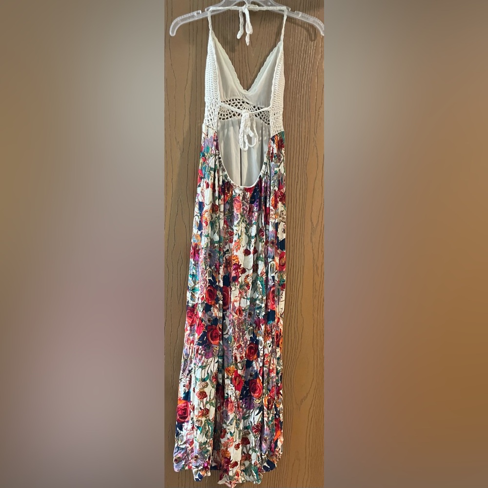SELFIE COUTURE DRESS Floral crochet halter top maxi dress M/L has stretch - Picture 11 of 12
